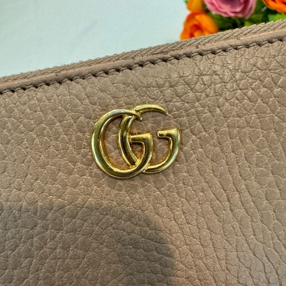Authentic Gucci marmont zippy wallet - Picture 7 of 11